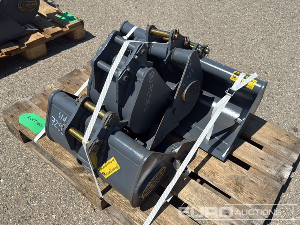 Unused Strickland 36" Ditching, 18", 12", 9" Digging Bucket 25mm Pin to suit Mini Excavator - דלי: תמונה 3 Unused Strickland 36" Ditching, 18", 12", 9" Digging Bucket 25mm Pin to suit Mini Excavator - דלי: תמונה 3