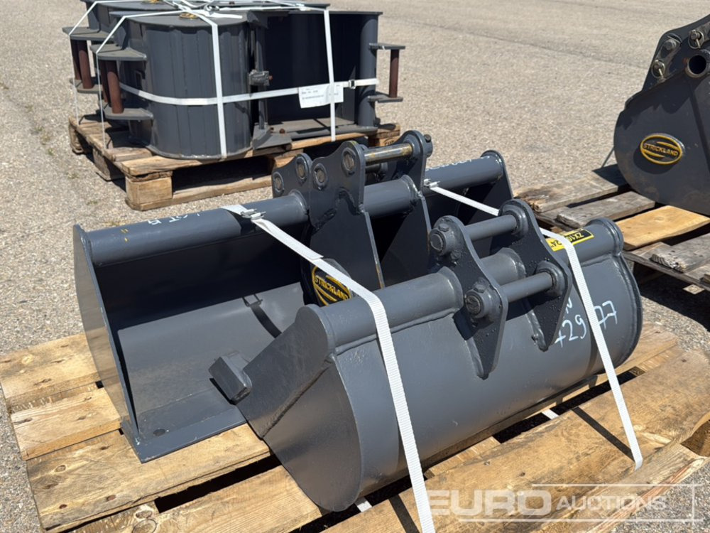 Unused Strickland 36" Ditching, 24", 6" Digging Bucket 25mm Pin to suit Mini Excavator - דלי: תמונה 3 Unused Strickland 36" Ditching, 24", 6" Digging Bucket 25mm Pin to suit Mini Excavator - דלי: תמונה 3