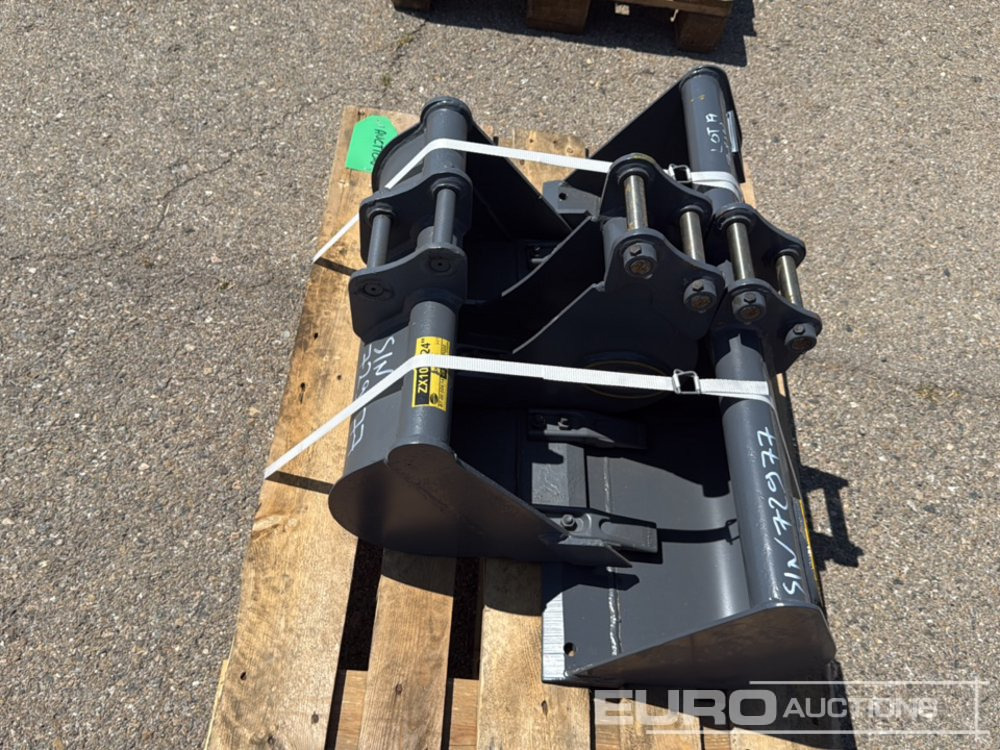 Unused Strickland 36" Ditching, 24", 6" Digging Bucket 25mm Pin to suit Mini Excavator - דלי: תמונה 5 Unused Strickland 36" Ditching, 24", 6" Digging Bucket 25mm Pin to suit Mini Excavator - דלי: תמונה 5