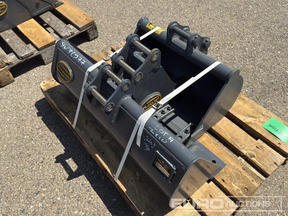 Unused Strickland 36" Ditching, 24", 6" Digging Bucket 25mm Pin to suit Mini Excavator - דלי: תמונה 2 Unused Strickland 36" Ditching, 24", 6" Digging Bucket 25mm Pin to suit Mini Excavator - דלי: תמונה 2