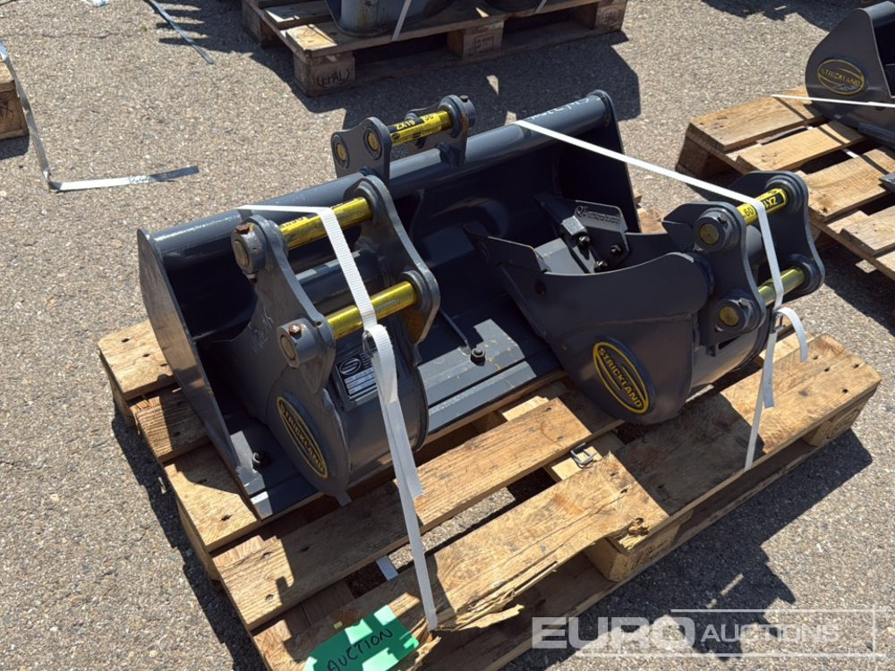 Unused Strickland 36" Ditching, 9", 6" Digging Bucket 30mm Pin to suit Mini Excavator - דלי: תמונה 3 Unused Strickland 36" Ditching, 9", 6" Digging Bucket 30mm Pin to suit Mini Excavator - דלי: תמונה 3