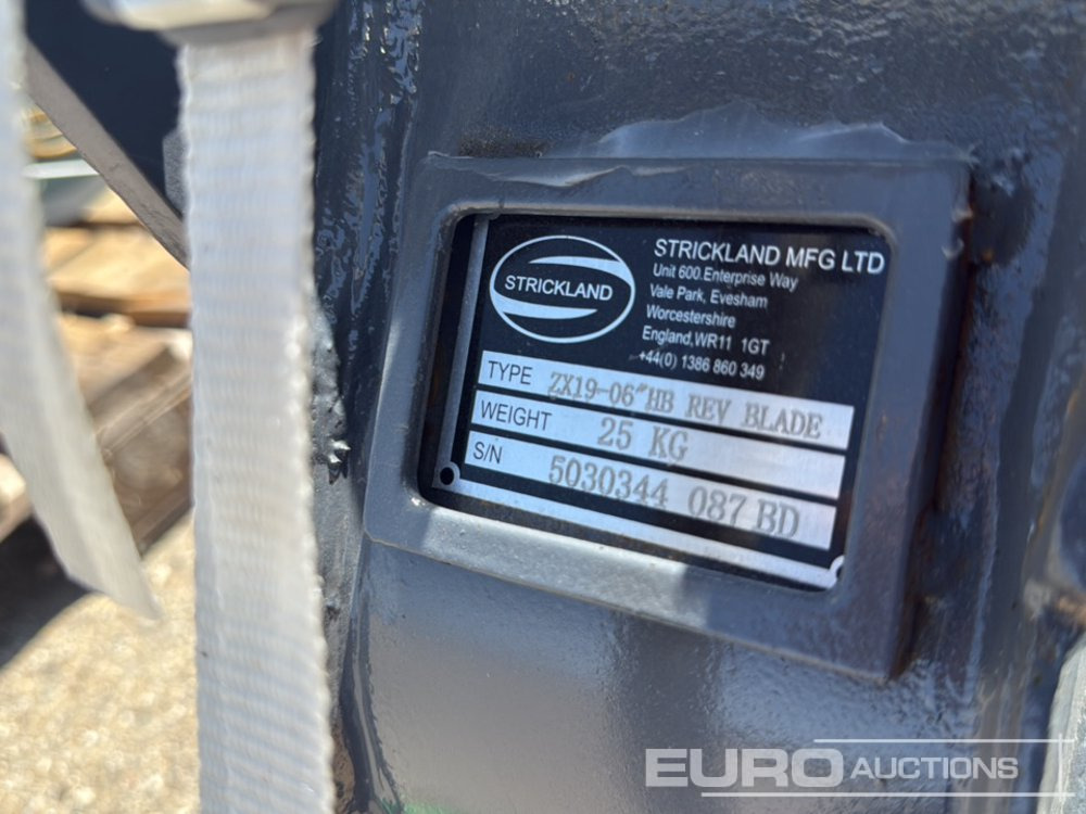 חָדָשׁ דלי Unused Strickland 36" Ditching, 9", 6" Digging Bucket 30mm Pin to suit Mini Excavator: תמונה 6