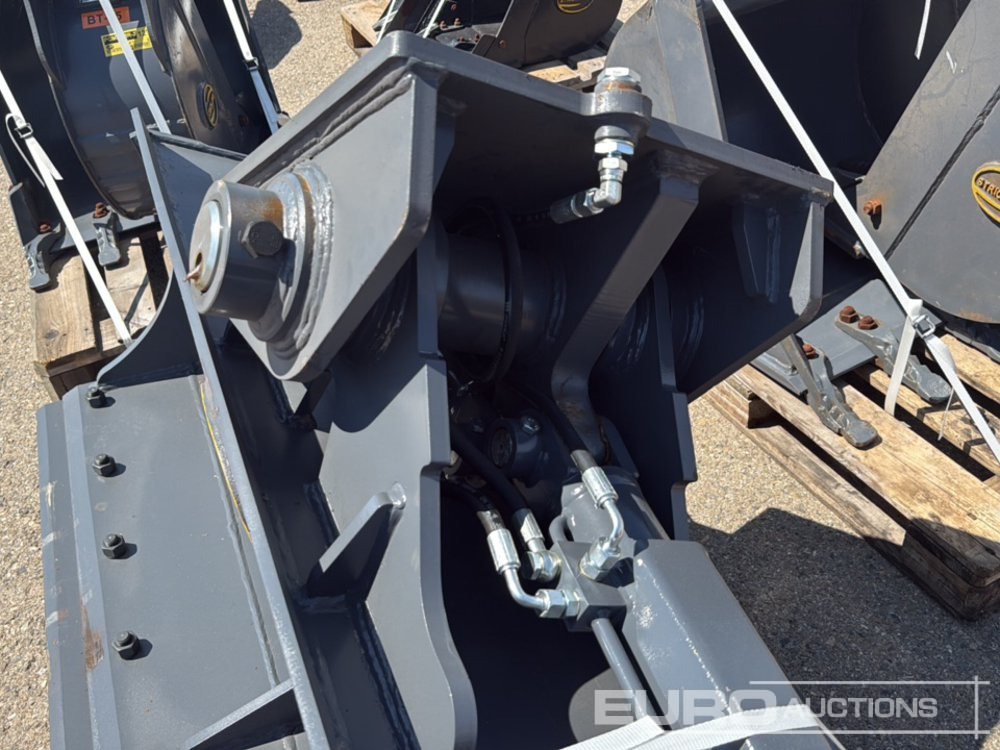 Unused Strickland 72" Tilt Ditching Bucket to suit 13 Ton Excavator - דלי: תמונה 5 Unused Strickland 72" Tilt Ditching Bucket to suit 13 Ton Excavator - דלי: תמונה 5