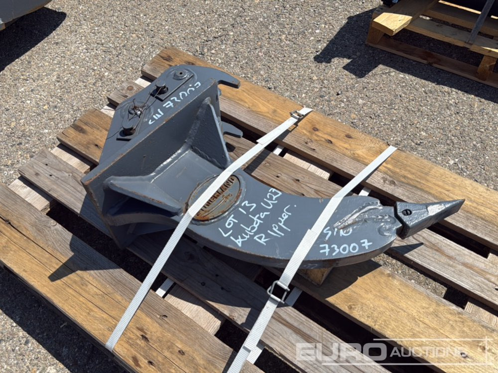 Unused Strickland Ripper 30mm Pin to suit Mini Excavator - דלי: תמונה 1 Unused Strickland Ripper 30mm Pin to suit Mini Excavator - דלי: תמונה 1