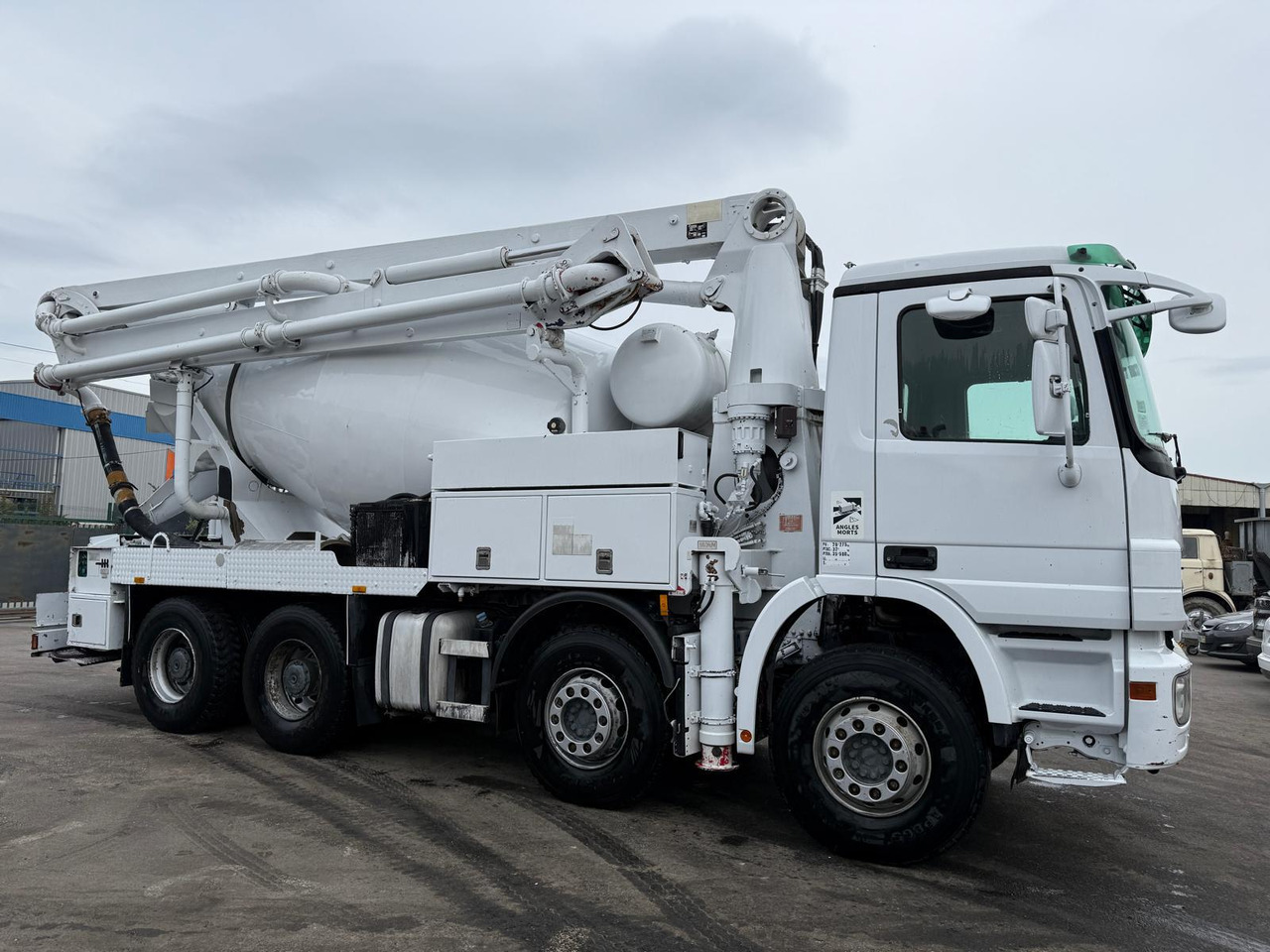 Camion mixo-pompe Mercedes Actros DS-840-FF - משאית משאבת מערבל: תמונה 3 Camion mixo-pompe Mercedes Actros DS-840-FF - משאית משאבת מערבל: תמונה 3