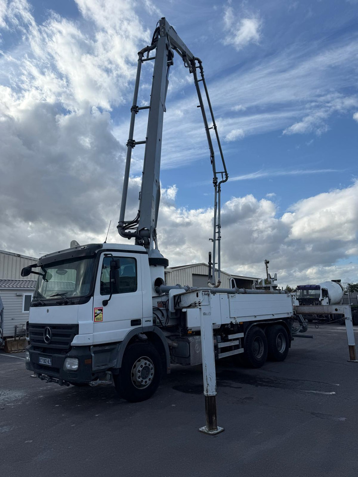 Pompe à béton Schwing 34m avec cabine Mercedes Benz Actros CT-062-WL Année 2008 - משאית משאבת בטון: תמונה 2 Pompe à béton Schwing 34m avec cabine Mercedes Benz Actros CT-062-WL Année 2008 - משאית משאבת בטון: תמונה 2