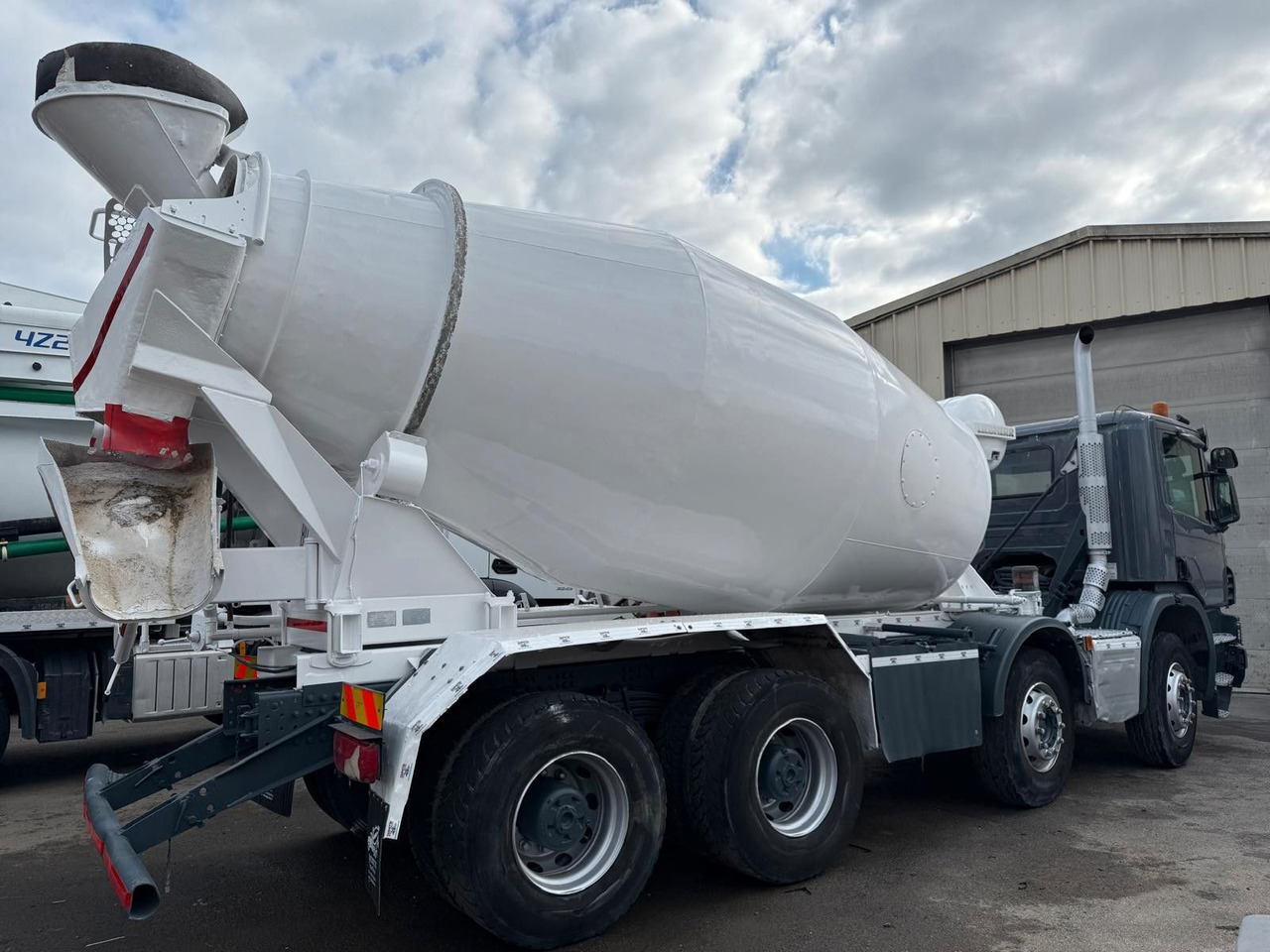 Scania P410 - משאית מערבלת בטון: תמונה 5 Scania P410 - משאית מערבלת בטון: תמונה 5