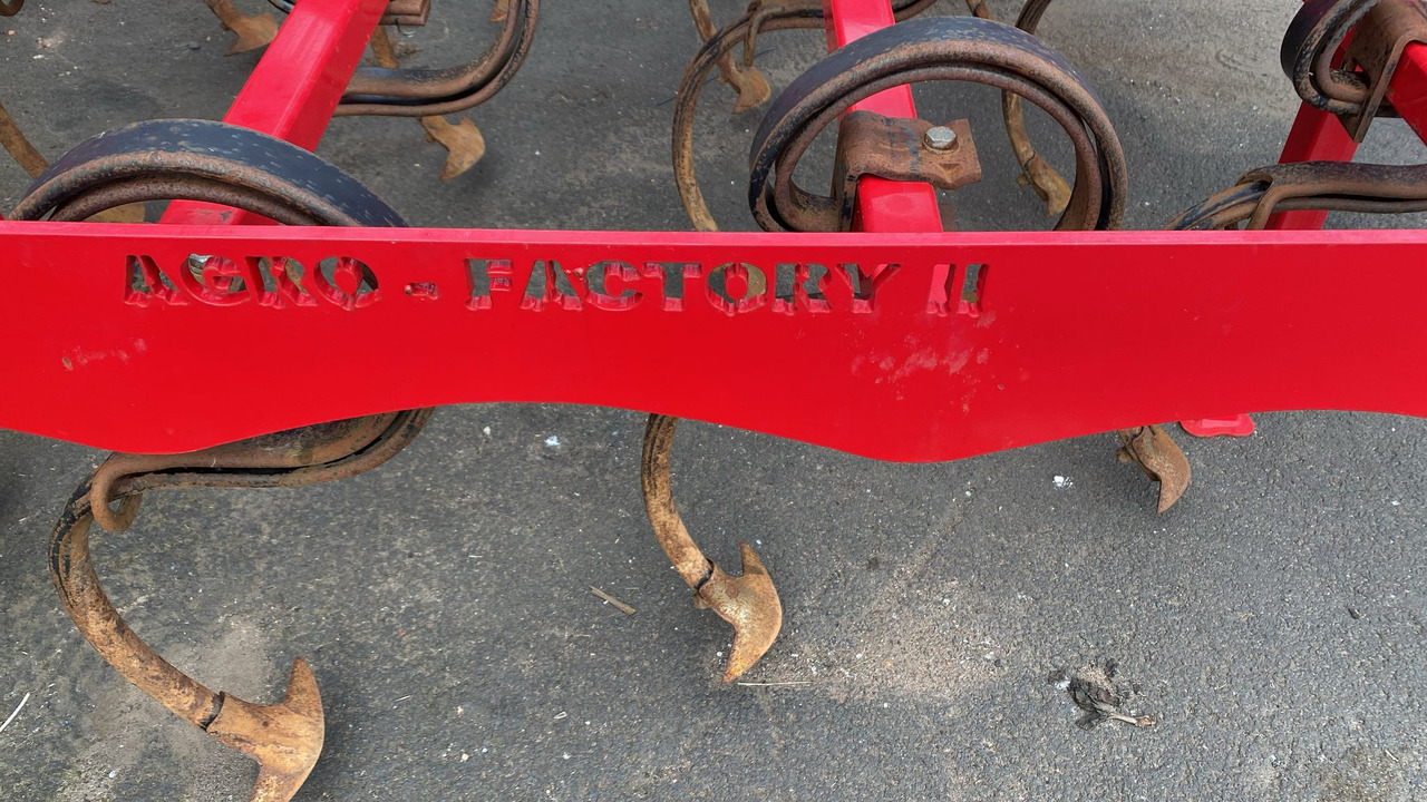 Agro Factory Cris 6 Grossfederzinkenegge - משדדה: תמונה 3 Agro Factory Cris 6 Grossfederzinkenegge - משדדה: תמונה 3
