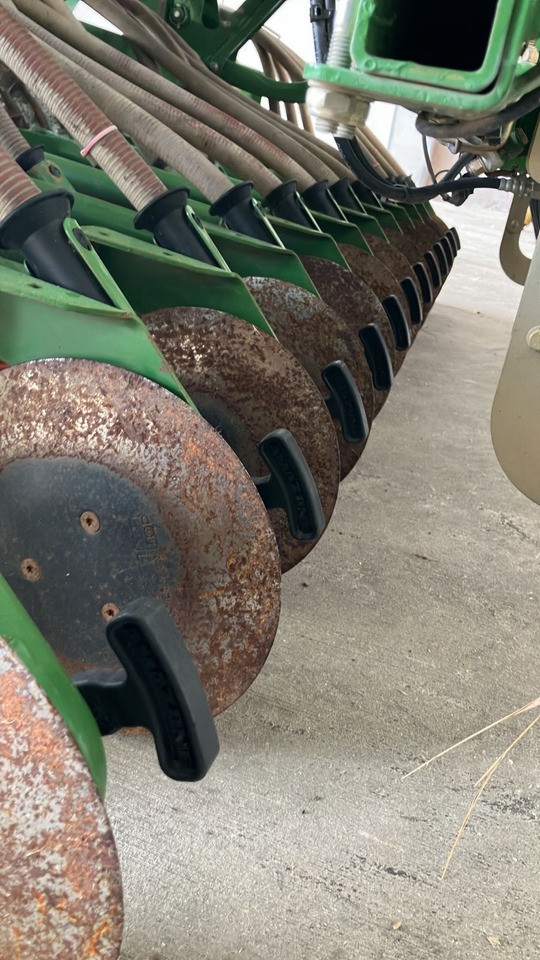 Amazone AD-P 3000 Spezial - מקדחת זרעים: תמונה 4 Amazone AD-P 3000 Spezial - מקדחת זרעים: תמונה 4