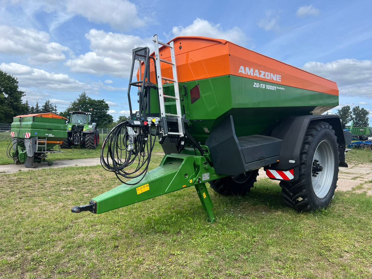 Amazone Anhängestreuer ZG-TS 10001 - מרסס: תמונה 1 Amazone Anhängestreuer ZG-TS 10001 - מרסס: תמונה 1