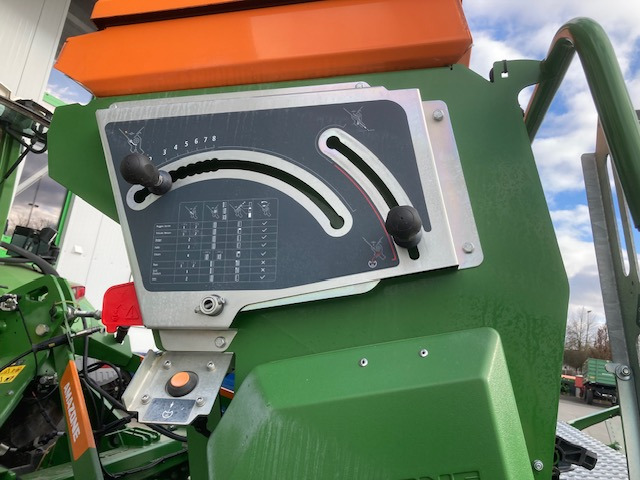 Amazone Cataya 3000 Special - מקדחת זרעים: תמונה 4 Amazone Cataya 3000 Special - מקדחת זרעים: תמונה 4
