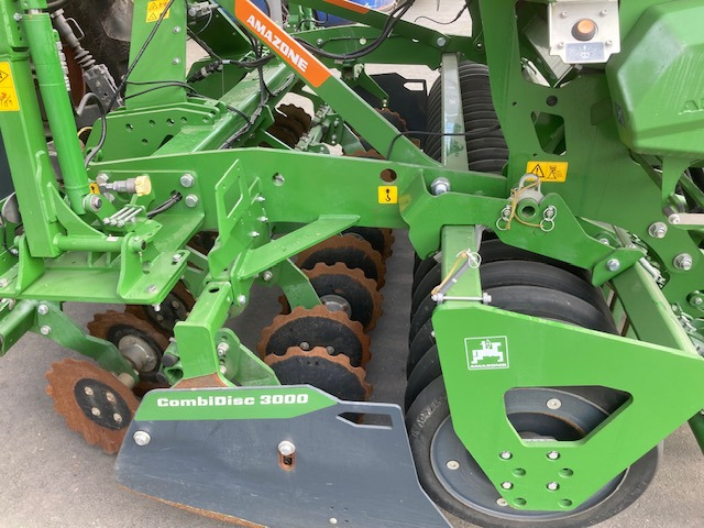 Amazone Cataya 3000 Special - מקדחת זרעים: תמונה 2 Amazone Cataya 3000 Special - מקדחת זרעים: תמונה 2