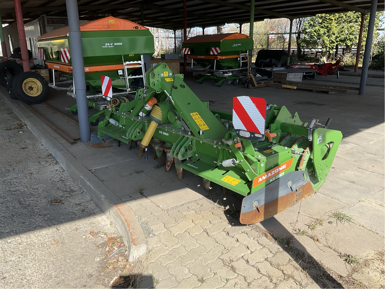 Amazone KX 3001 Anbaukreiselgrubbe - ציוד עיבוד קרקע: תמונה 3 Amazone KX 3001 Anbaukreiselgrubbe - ציוד עיבוד קרקע: תמונה 3