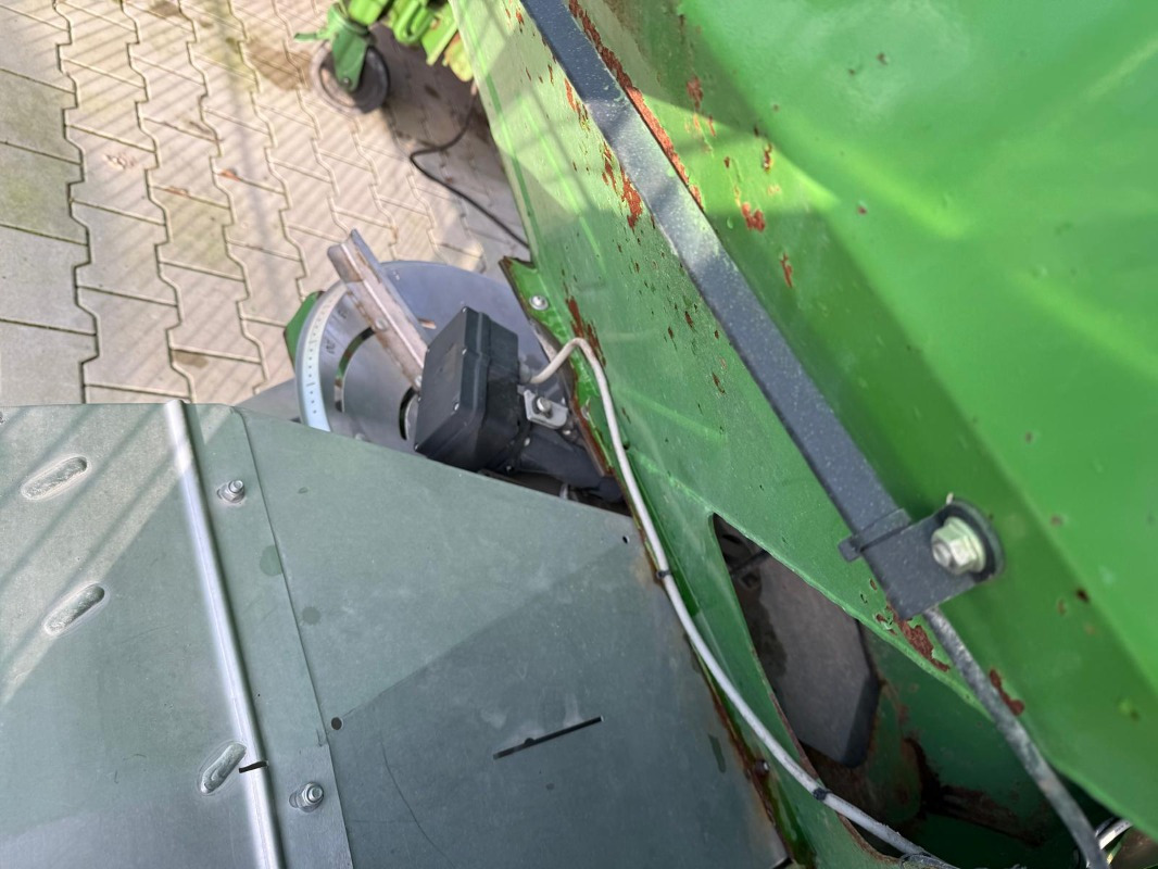Amazone ZAM-Ultra 4200 Profis Hydro - מרסס: תמונה 3 Amazone ZAM-Ultra 4200 Profis Hydro - מרסס: תמונה 3