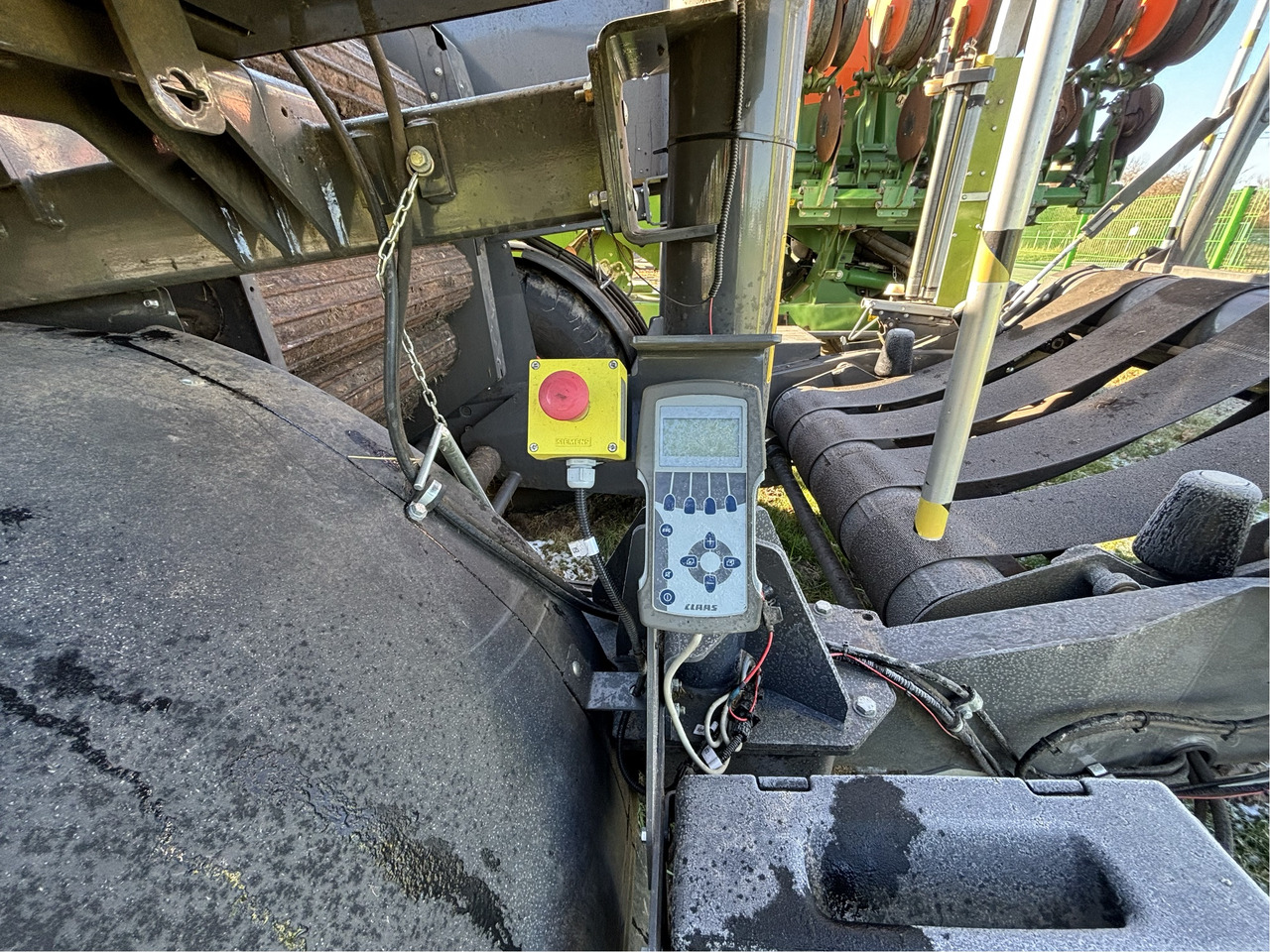 Claas Press- Wickelkombi 454 Uniwrap - ציוד חציר ומספוא: תמונה 4 Claas Press- Wickelkombi 454 Uniwrap - ציוד חציר ומספוא: תמונה 4