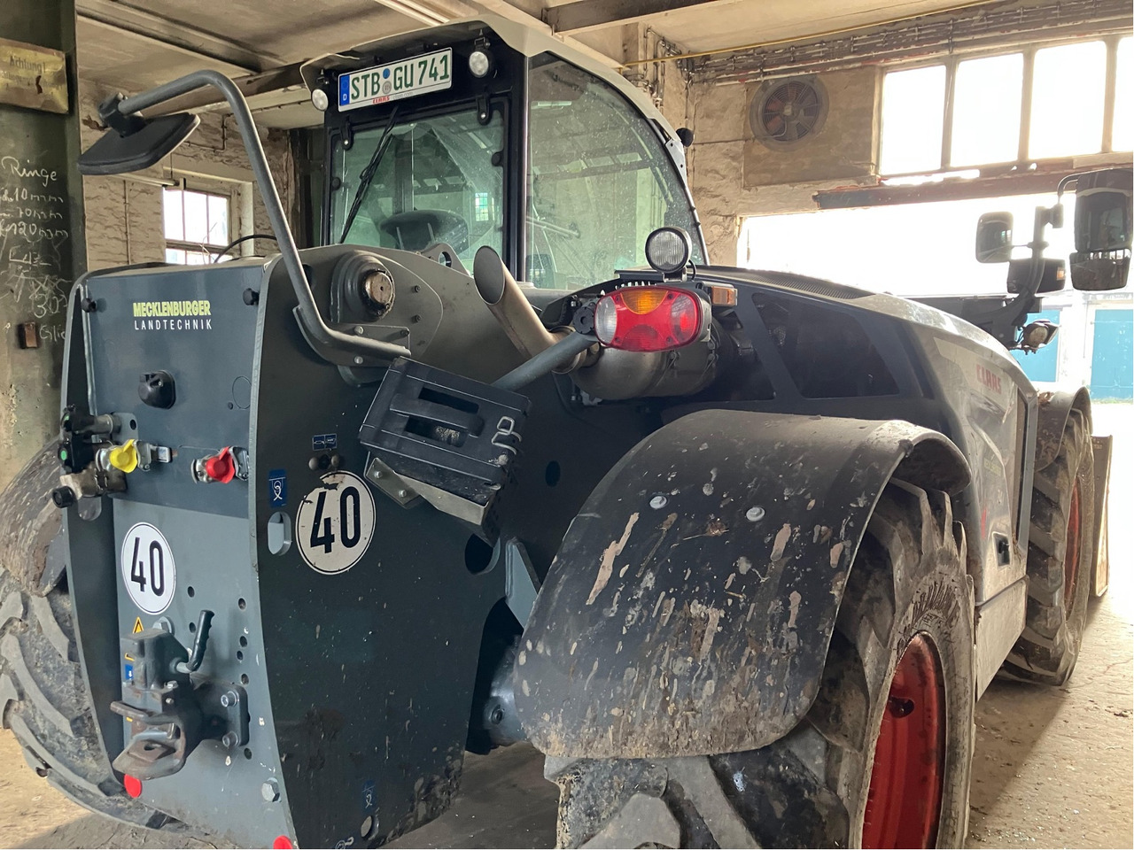 מעמיס Claas Scorpion 741: תמונה 6