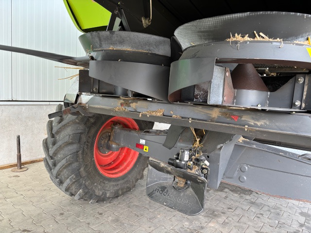 מקצרת קומבינה Claas Tucano 320: תמונה 12