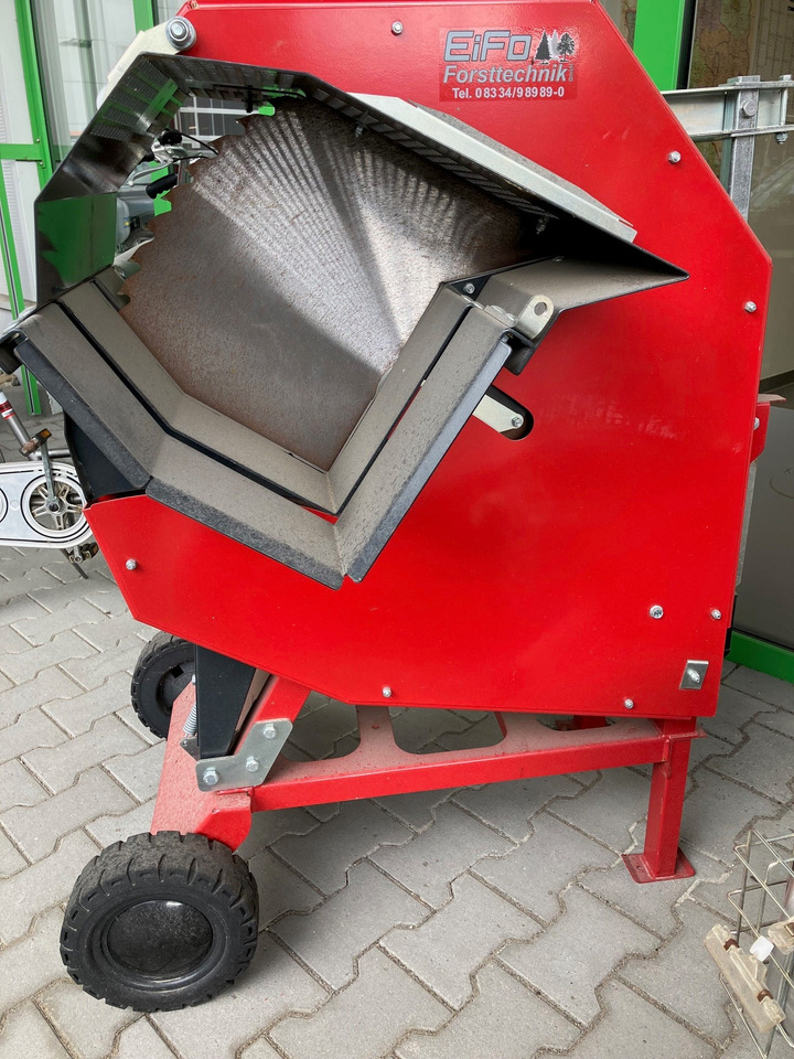 EiFo Wippkreissäge 700 E - כלי/ ציוד: תמונה 4 EiFo Wippkreissäge 700 E - כלי/ ציוד: תמונה 4