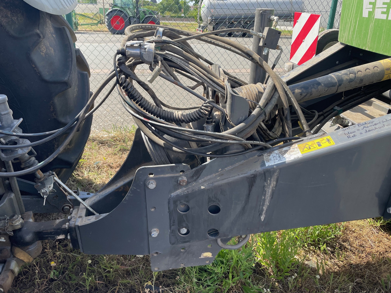 Fendt 1290 Quaderballenpresse - מכונת צרור מרובעת: תמונה 2 Fendt 1290 Quaderballenpresse - מכונת צרור מרובעת: תמונה 2