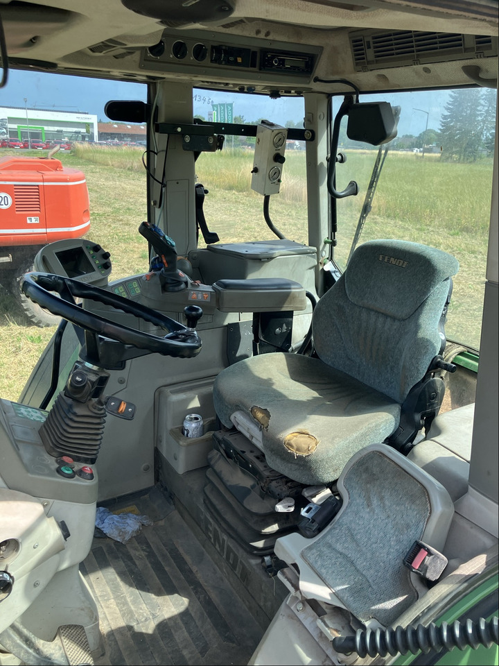 Fendt 718 Com3 Vario TMS - טרקטור חקלאי: תמונה 4 Fendt 718 Com3 Vario TMS - טרקטור חקלאי: תמונה 4