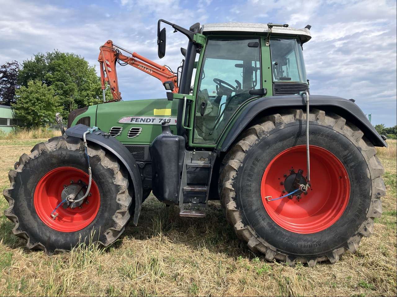 Fendt 718 Com3 Vario TMS - טרקטור חקלאי: תמונה 5 Fendt 718 Com3 Vario TMS - טרקטור חקלאי: תמונה 5