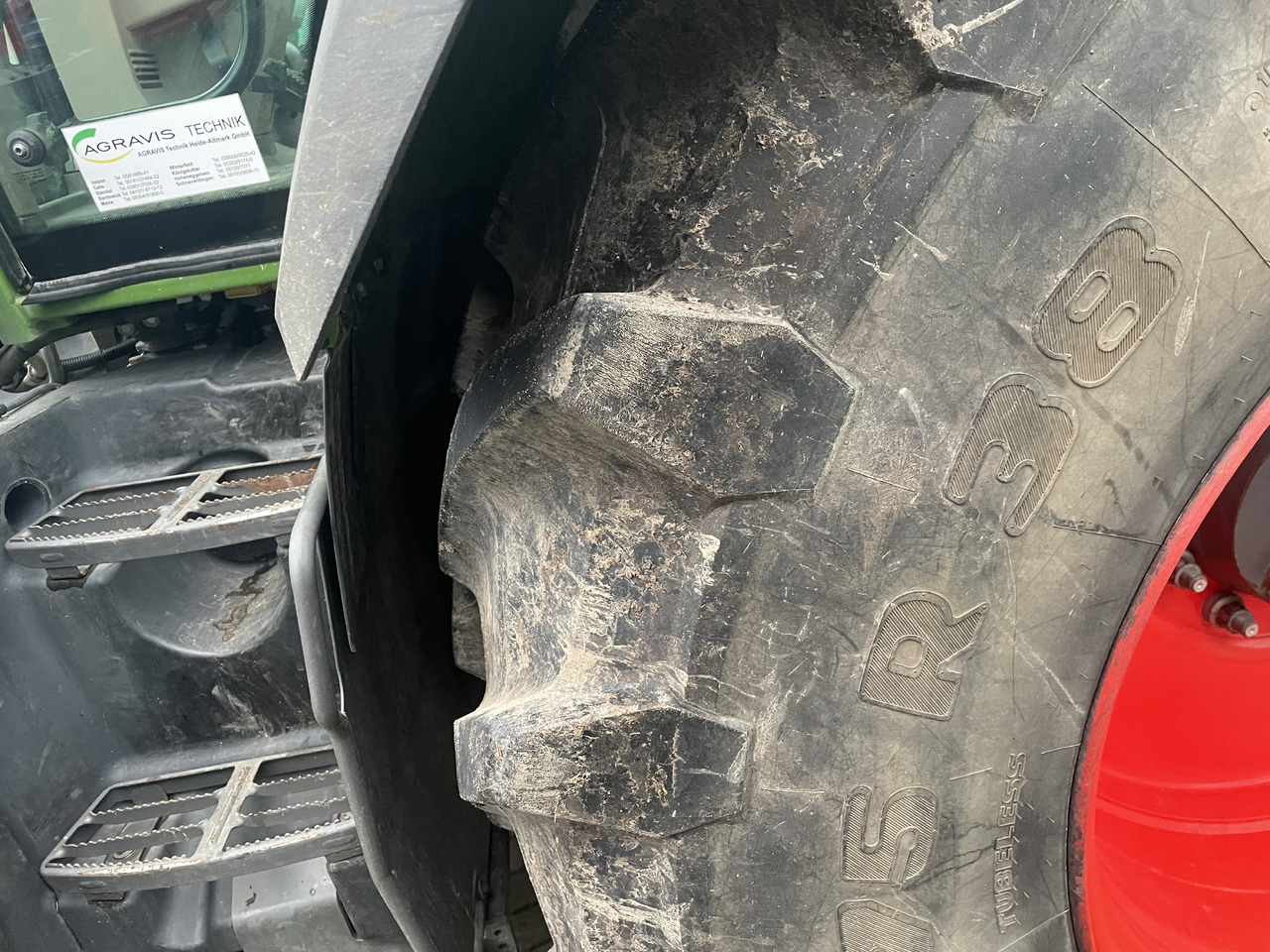 טרקטור חקלאי Fendt 718 Power Plus: תמונה 9