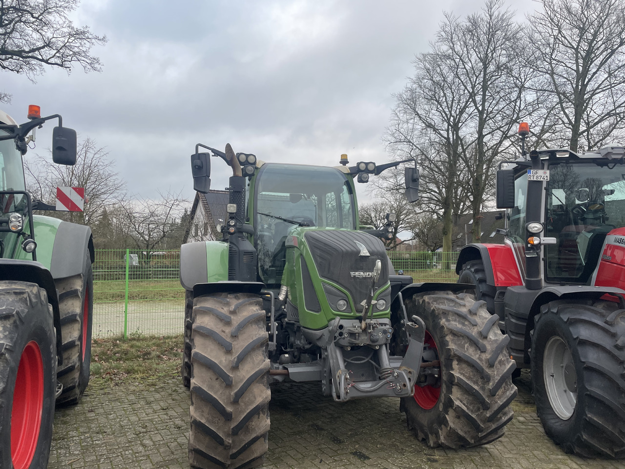 טרקטור חקלאי Fendt 718 Power Plus: תמונה 12