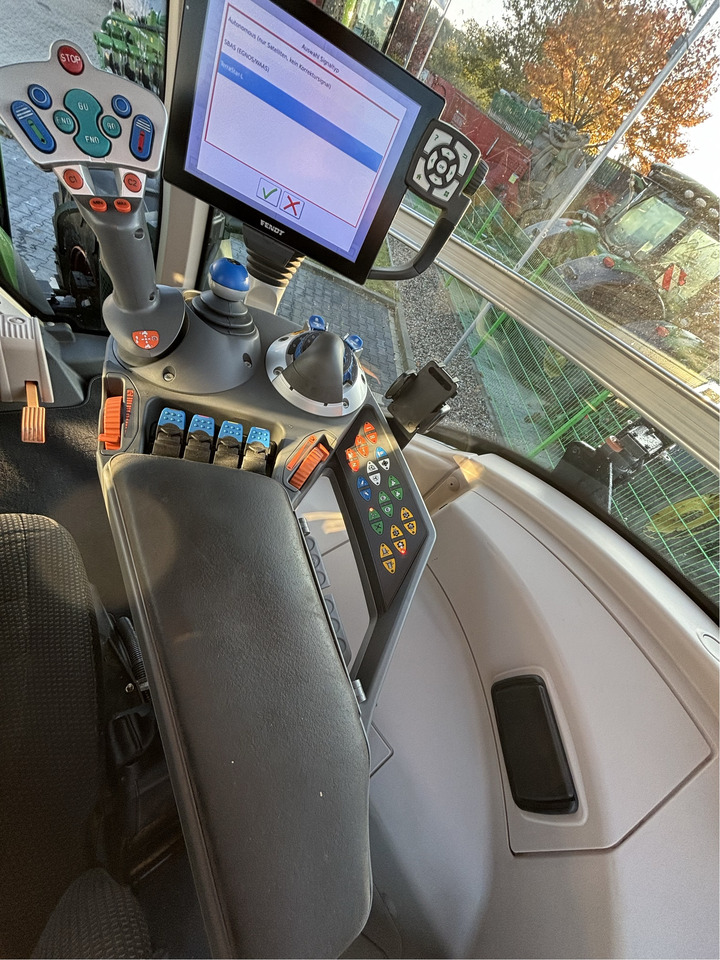 Fendt 826 Vario S4 ProfiPlus - טרקטור חקלאי: תמונה 3 Fendt 826 Vario S4 ProfiPlus - טרקטור חקלאי: תמונה 3