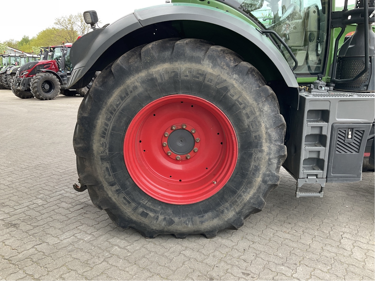 Fendt 826 Vario S4 - טרקטור חקלאי: תמונה 3 Fendt 826 Vario S4 - טרקטור חקלאי: תמונה 3