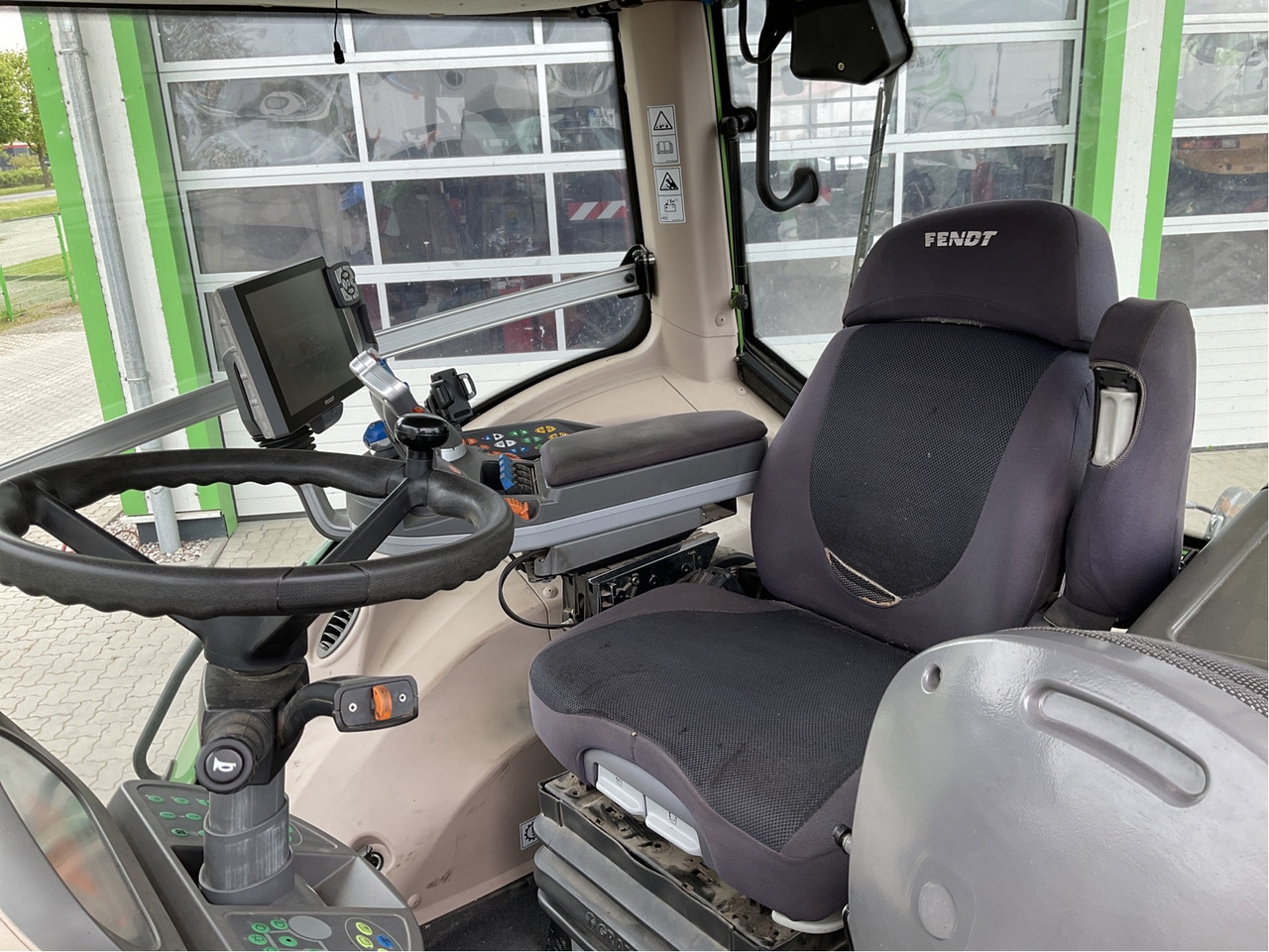 Fendt 826 Vario S4 - טרקטור חקלאי: תמונה 2 Fendt 826 Vario S4 - טרקטור חקלאי: תמונה 2