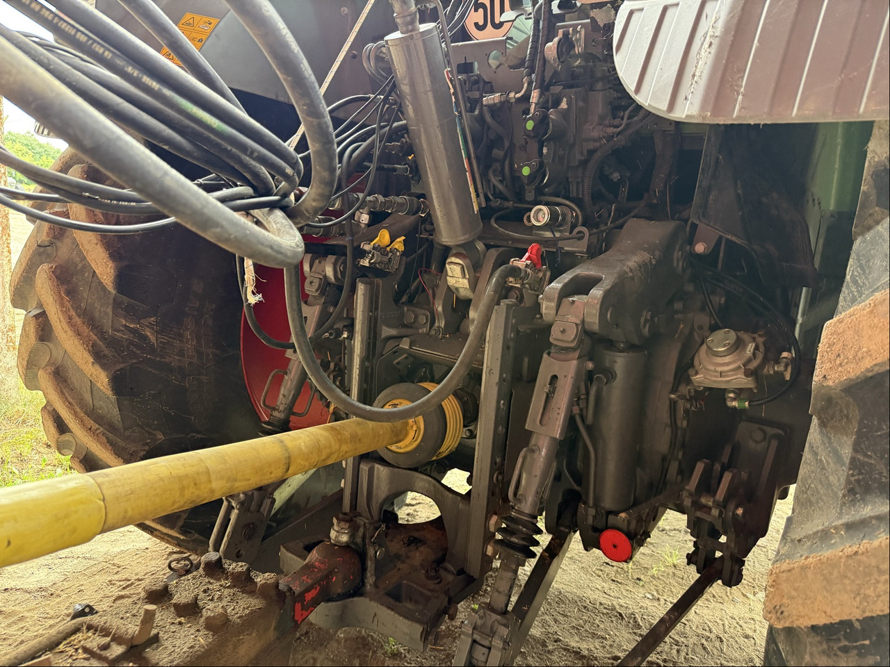 Fendt 828 Vario S4 ProfiPlus - טרקטור חקלאי: תמונה 3 Fendt 828 Vario S4 ProfiPlus - טרקטור חקלאי: תמונה 3