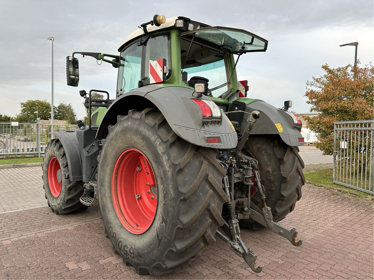 Fendt 828 Vario S4 - טרקטור חקלאי: תמונה 4 Fendt 828 Vario S4 - טרקטור חקלאי: תמונה 4