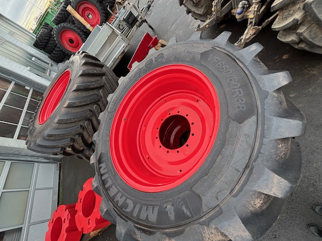 Fendt VF650/60R38 MI VF750/70R44 MI - טרקטור חקלאי: תמונה 3 Fendt VF650/60R38 MI VF750/70R44 MI - טרקטור חקלאי: תמונה 3