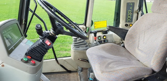 Fendt Xylon 520 - טרקטור חקלאי: תמונה 2 Fendt Xylon 520 - טרקטור חקלאי: תמונה 2