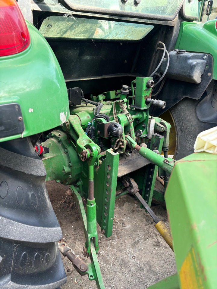 John Deere 5075 E - טרקטור חקלאי: תמונה 4 John Deere 5075 E - טרקטור חקלאי: תמונה 4