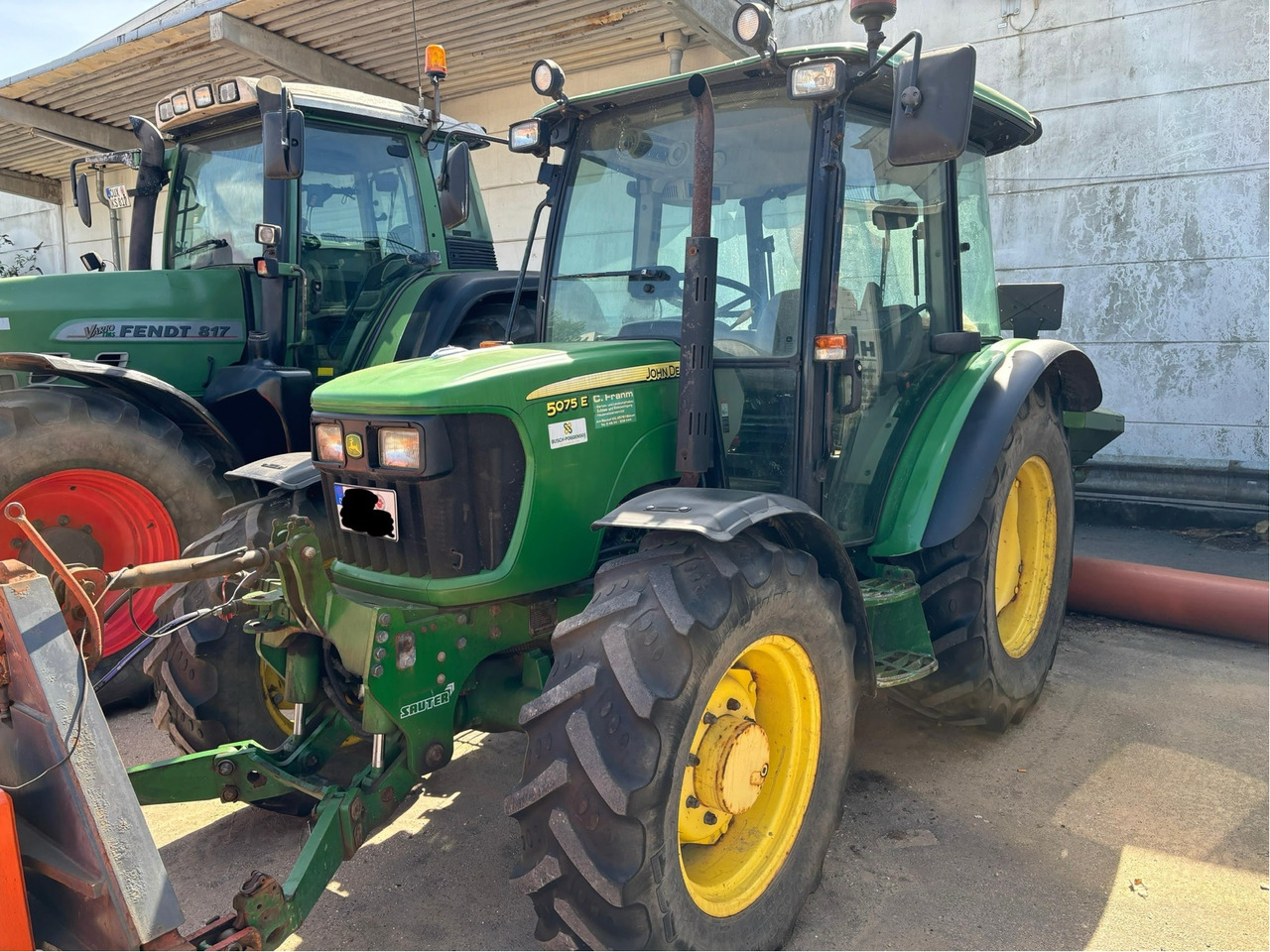 John Deere 5075 E - טרקטור חקלאי: תמונה 1 John Deere 5075 E - טרקטור חקלאי: תמונה 1