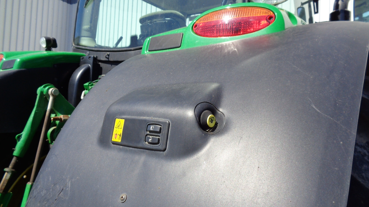 טרקטור חקלאי John Deere 6195R: תמונה 9