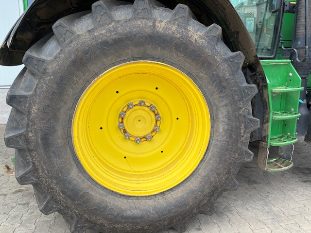 John Deere 6210 R - טרקטור חקלאי: תמונה 2 John Deere 6210 R - טרקטור חקלאי: תמונה 2