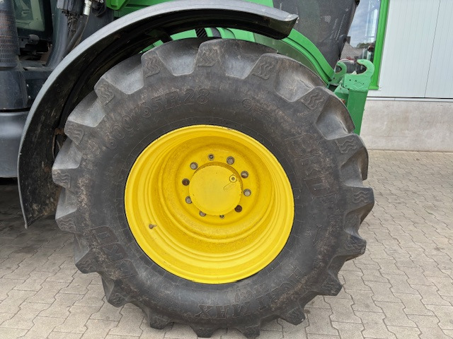 John Deere 6210 R - טרקטור חקלאי: תמונה 3 John Deere 6210 R - טרקטור חקלאי: תמונה 3