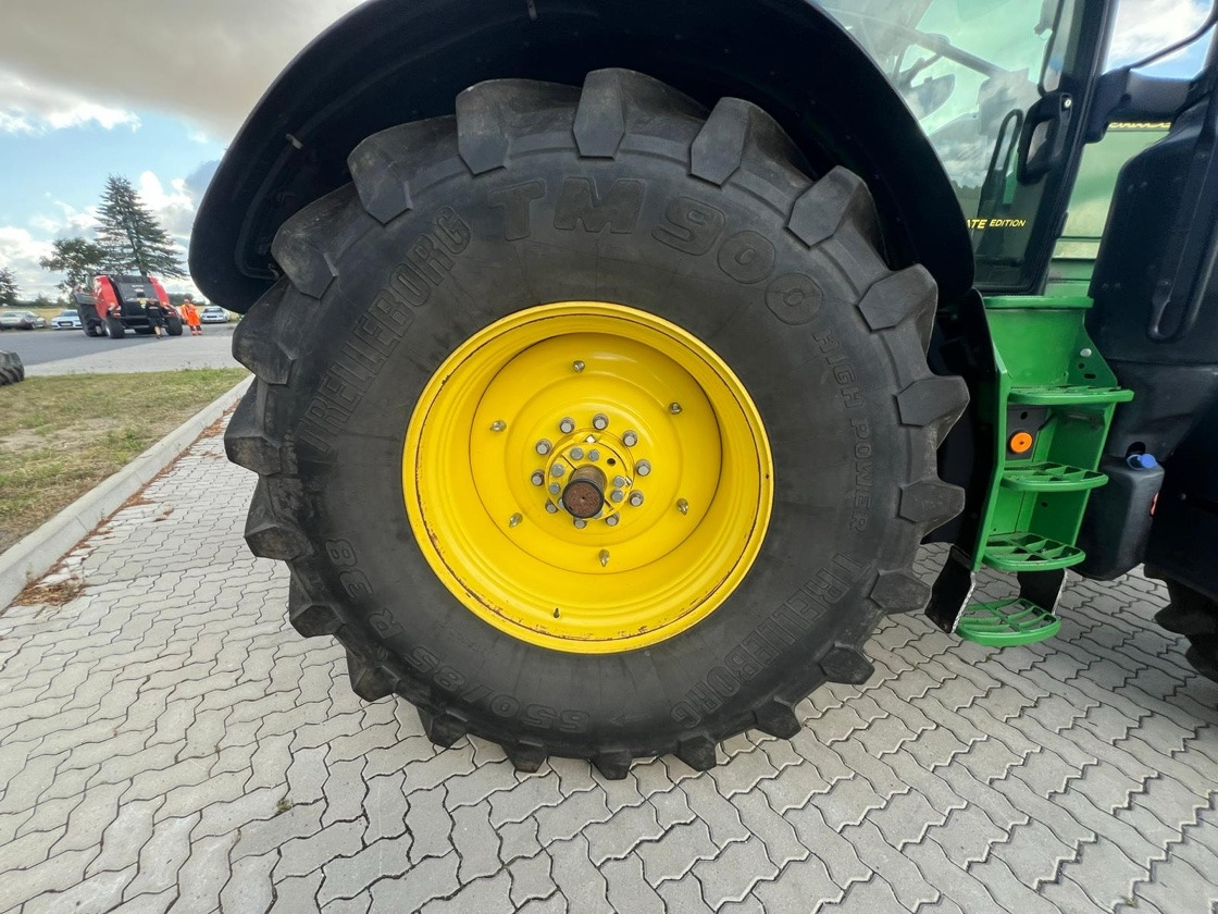 John Deere 6215 R - טרקטור חקלאי: תמונה 5 John Deere 6215 R - טרקטור חקלאי: תמונה 5