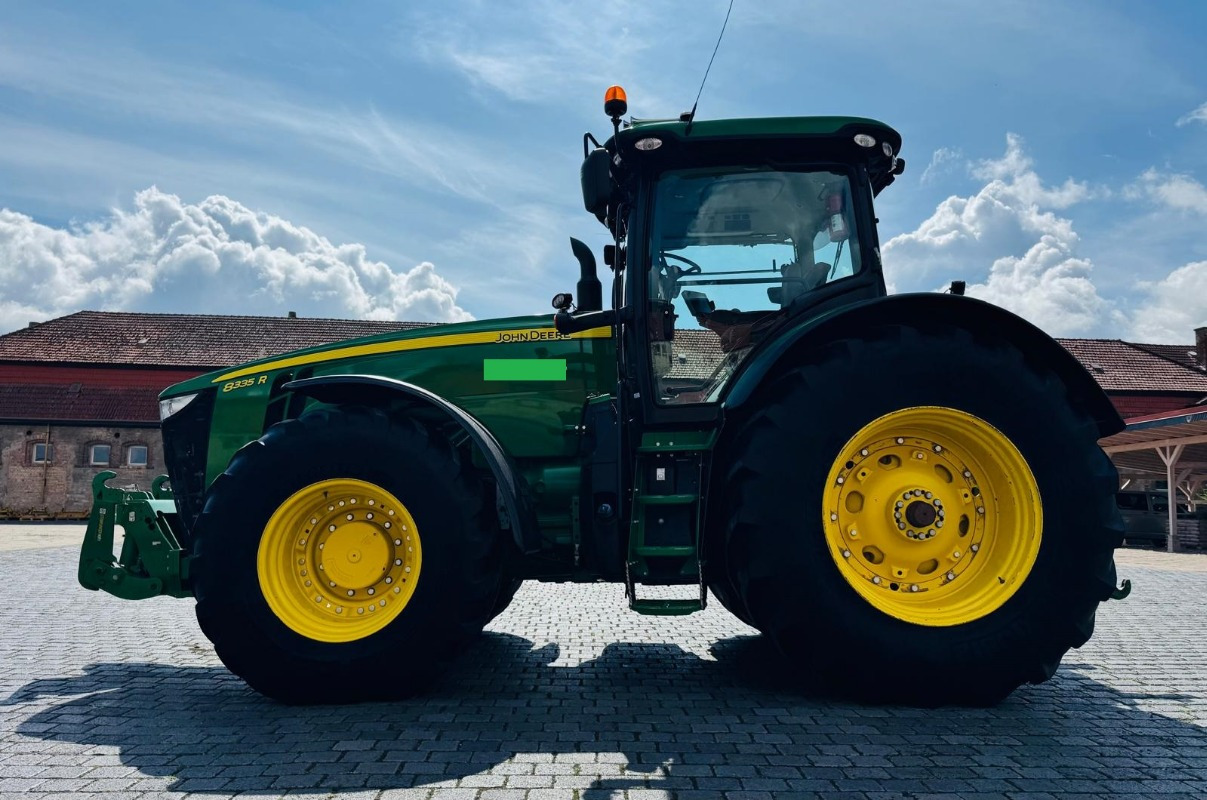 John Deere 8270R - טרקטור חקלאי: תמונה 1 John Deere 8270R - טרקטור חקלאי: תמונה 1