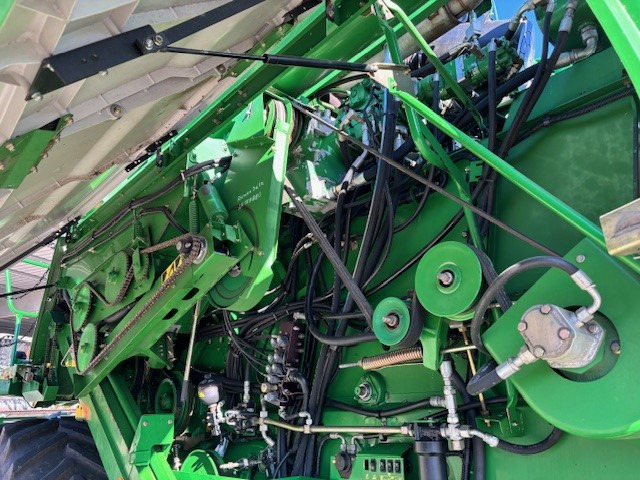 John Deere T660 i Hillmaster - מקצרת קומבינה: תמונה 3 John Deere T660 i Hillmaster - מקצרת קומבינה: תמונה 3