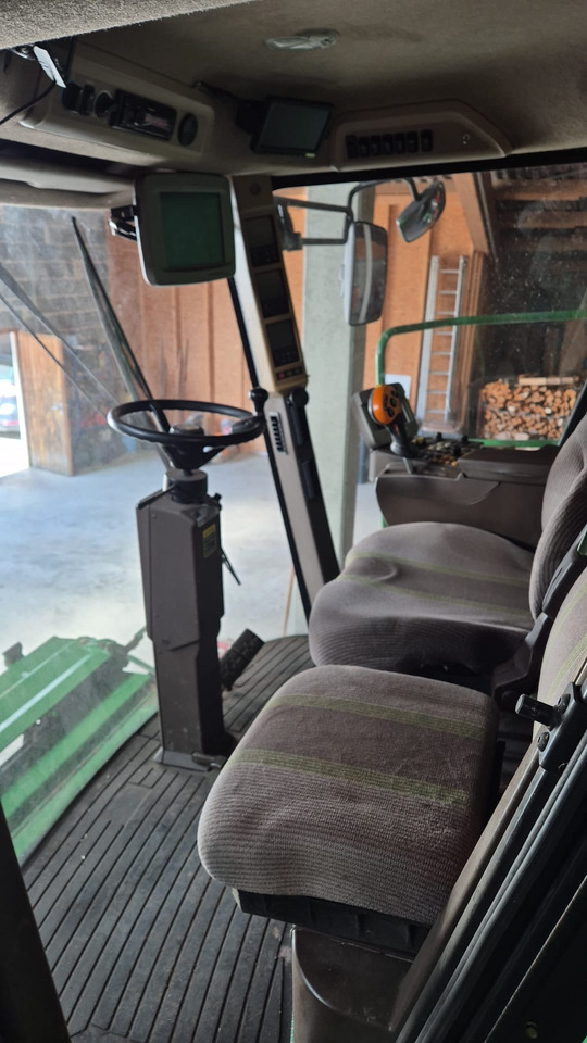 John Deere T660 i Hillmaster - מקצרת קומבינה: תמונה 2 John Deere T660 i Hillmaster - מקצרת קומבינה: תמונה 2