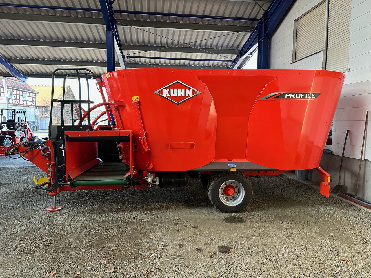 Kuhn PROFILE 14.2 CS - עגלת מערבל מספוא: תמונה 1 Kuhn PROFILE 14.2 CS - עגלת מערבל מספוא: תמונה 1