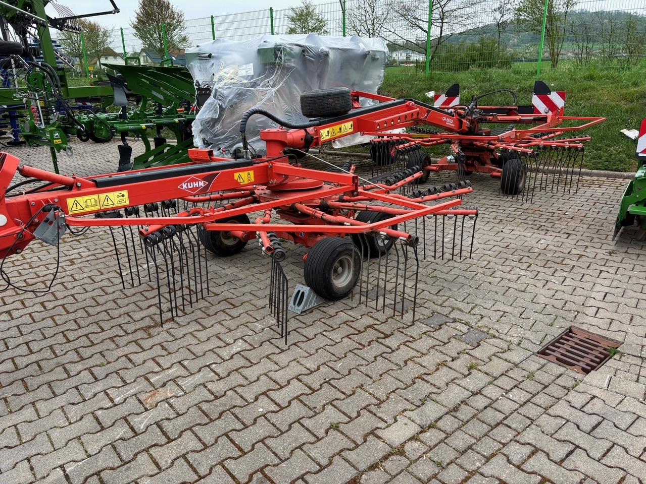 Kuhn Schwader 6632 - גורף/ מגרפה: תמונה 1 Kuhn Schwader 6632 - גורף/ מגרפה: תמונה 1