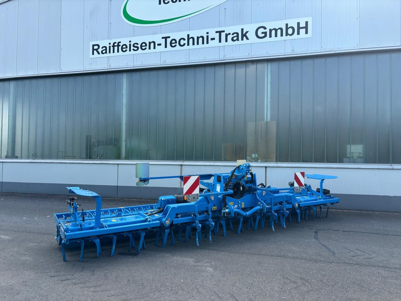 Lemken Zirkon 12/60 K - ציוד עיבוד קרקע: תמונה 1 Lemken Zirkon 12/60 K - ציוד עיבוד קרקע: תמונה 1