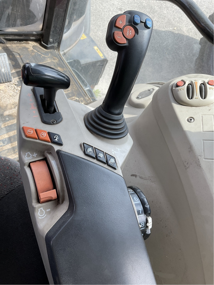 טרקטור חקלאי Massey Ferguson 6614 Dyna 6: תמונה 8