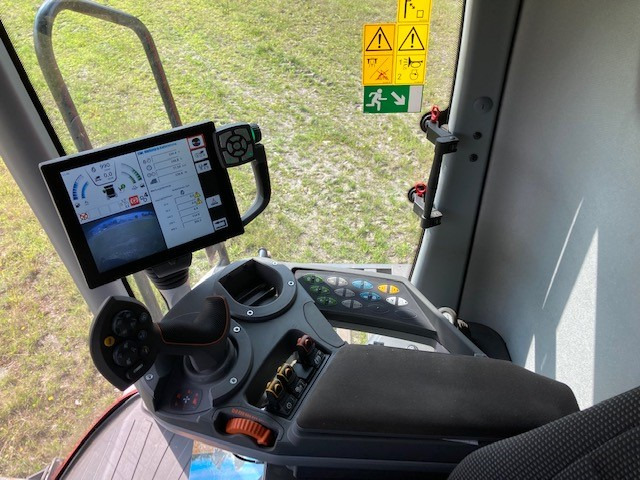 Massey Ferguson 7370 Beta - מקצרת קומבינה: תמונה 2 Massey Ferguson 7370 Beta - מקצרת קומבינה: תמונה 2