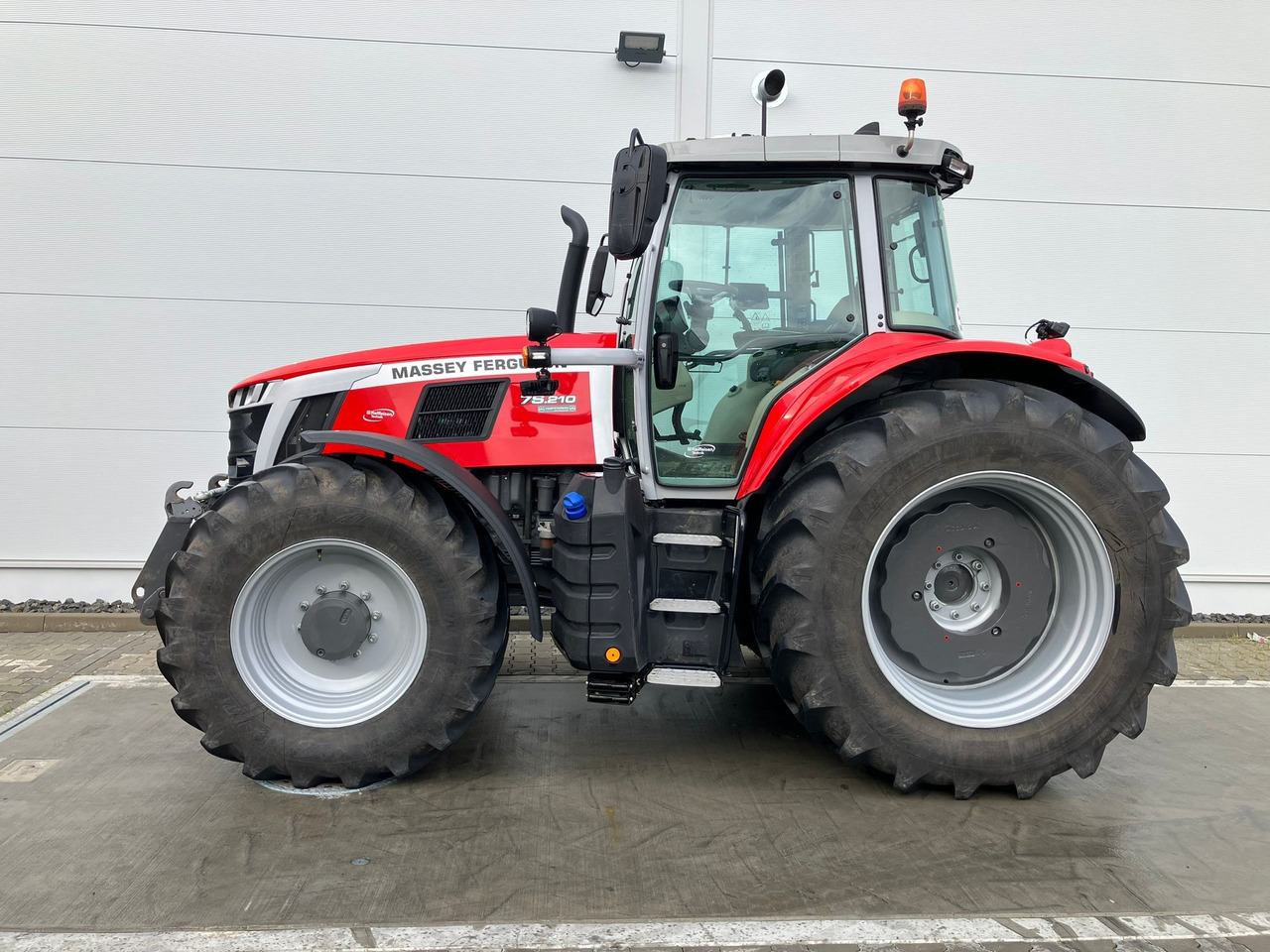 Massey Ferguson 7S.210 Dyna-VT EXCLUSIVE - טרקטור חקלאי: תמונה 1 Massey Ferguson 7S.210 Dyna-VT EXCLUSIVE - טרקטור חקלאי: תמונה 1