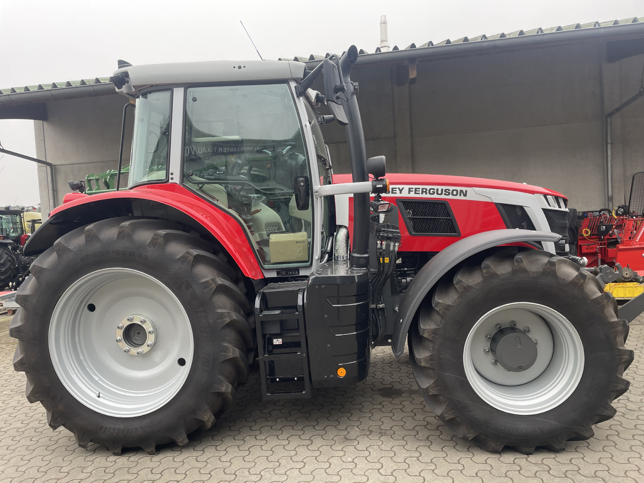 Massey Ferguson 7S.210 Dyna-VT EXCLUS - טרקטור חקלאי: תמונה 1 Massey Ferguson 7S.210 Dyna-VT EXCLUS - טרקטור חקלאי: תמונה 1